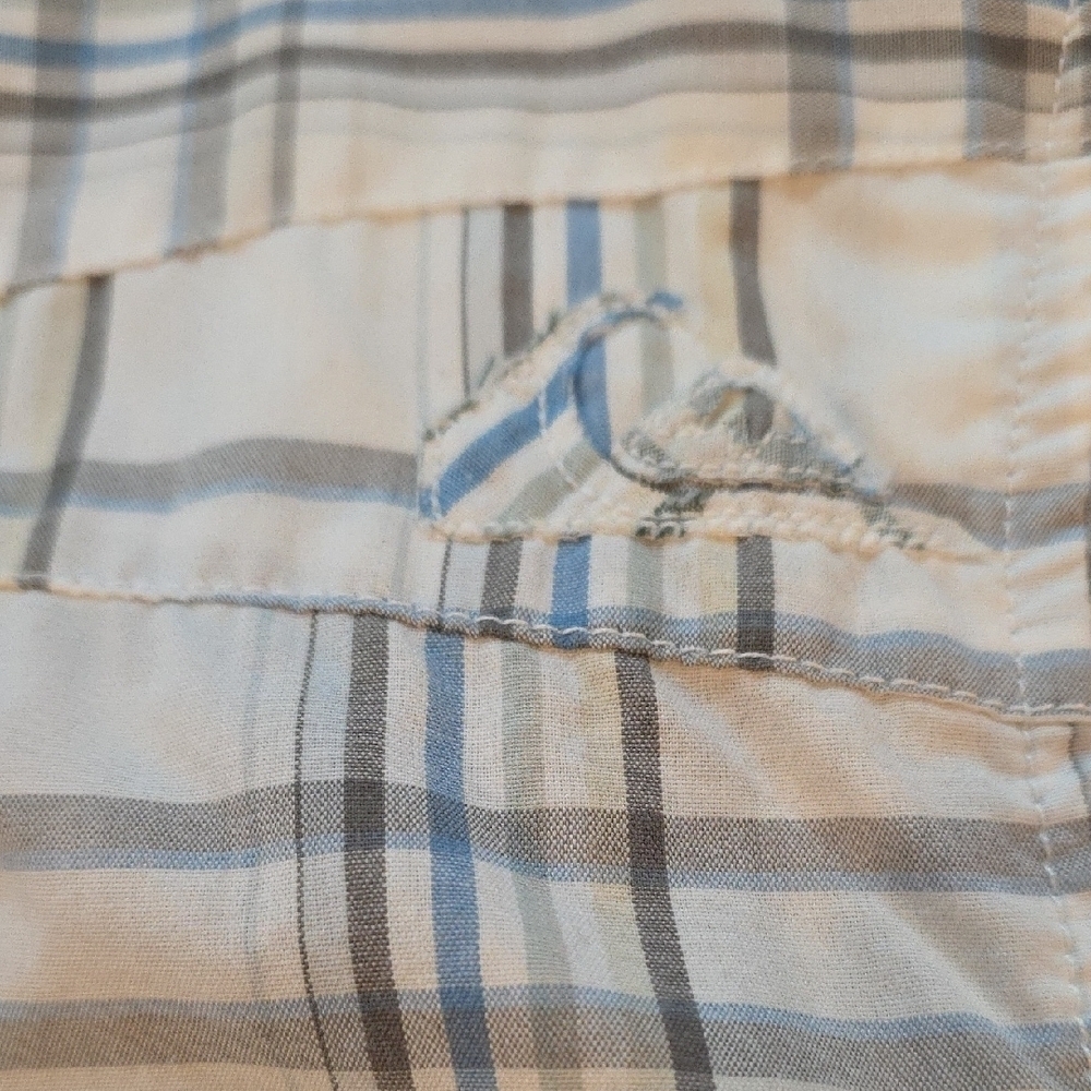 173 Quiksilver White and Blue Checkered Casual Button Up Shirt - Picture 4 of 11